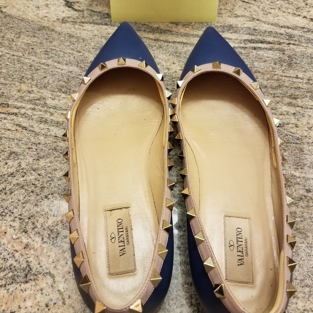 Valentino Flats